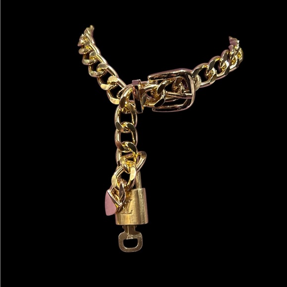 Louis Vuitton #317 Lock & Key on unbranded Gold Buckle Chain Necklace - Picture 5 of 7